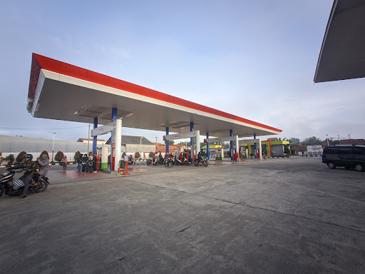 SPBU Pertamina Wangon: Menjaga Jalan Cilacap yang Lancar